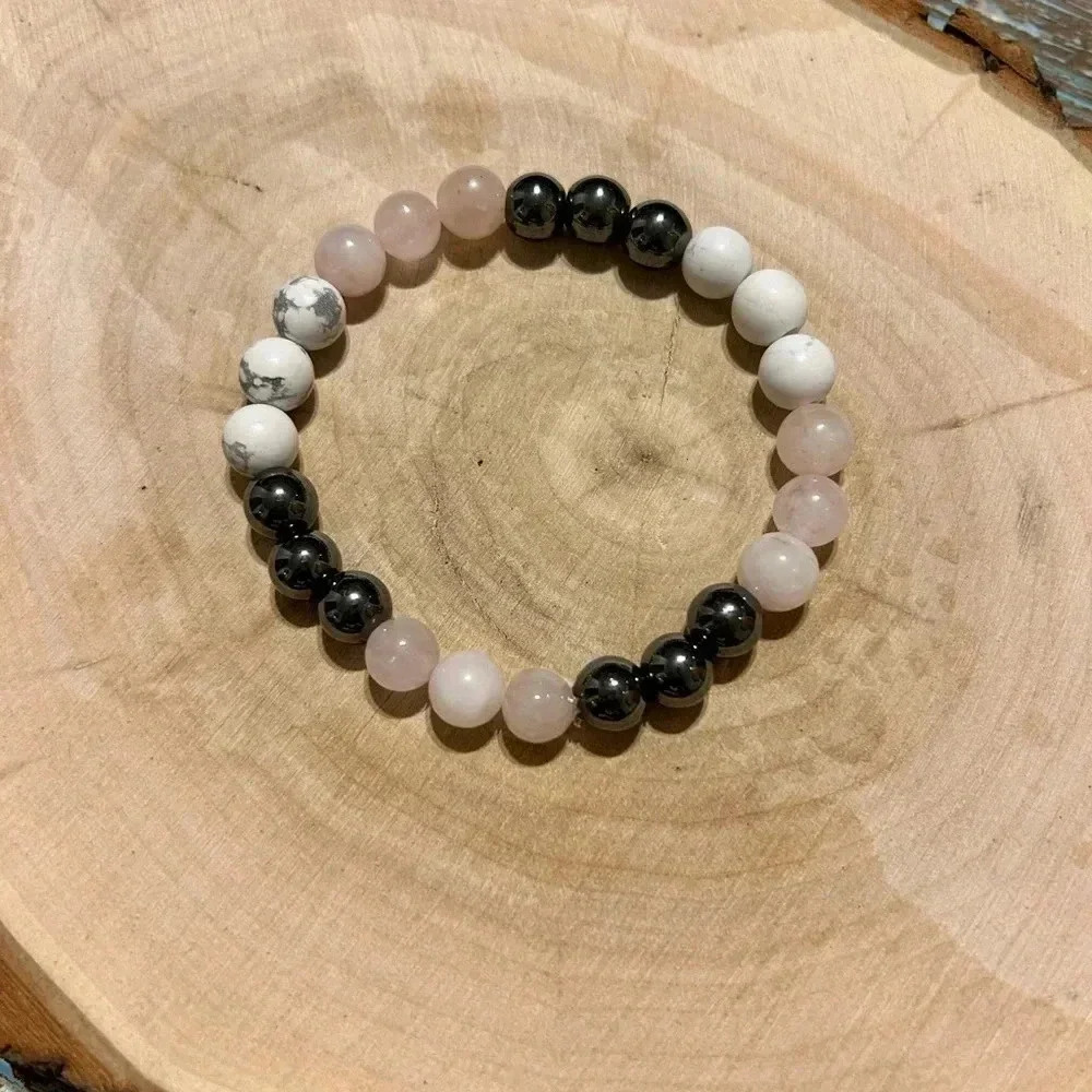 🩷 Handmade Rose Quartz + Hematite + Howlite S Crystal Bracelet 🩷